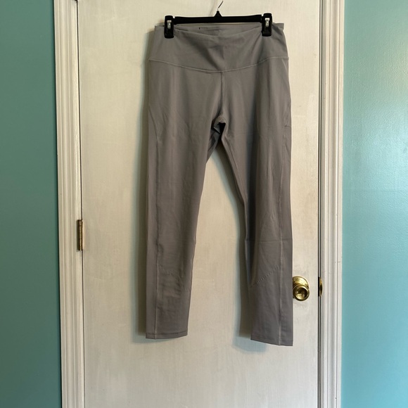 Victoria's Secret Pants - Victoria’s Secret Knockout Leggings, Light Grey, Women’s L